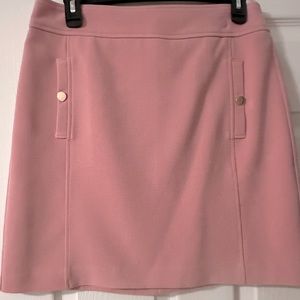 Loft size 6 rose colored mid thigh skirt